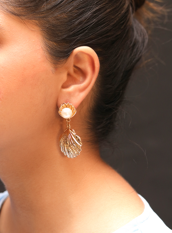Golden Seashell Earrings